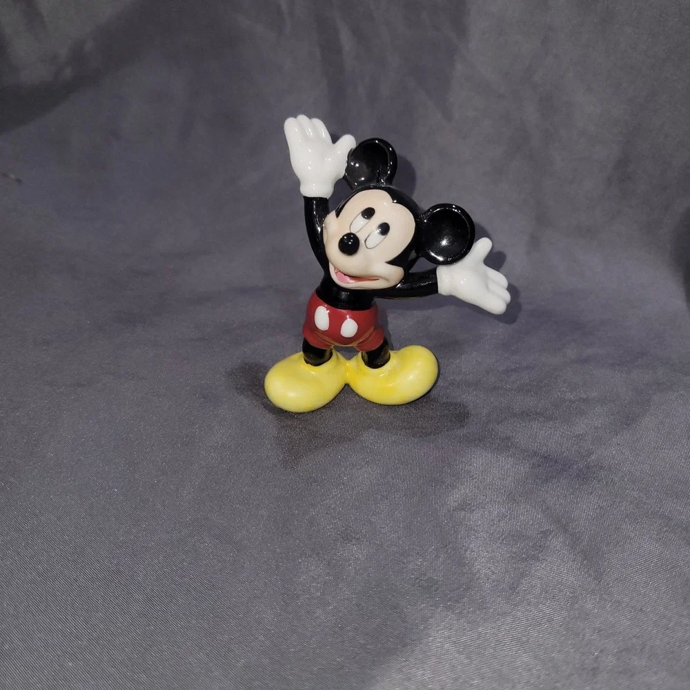 Vintage Walt Disney Mickey Mouse Ceramic Figure Made In Sri Lanka